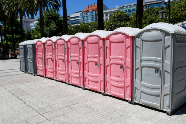 Best Restroom Trailer for Weddings  in Pipestone, MN